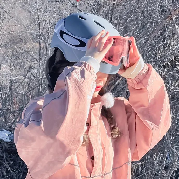 亦敌亦友